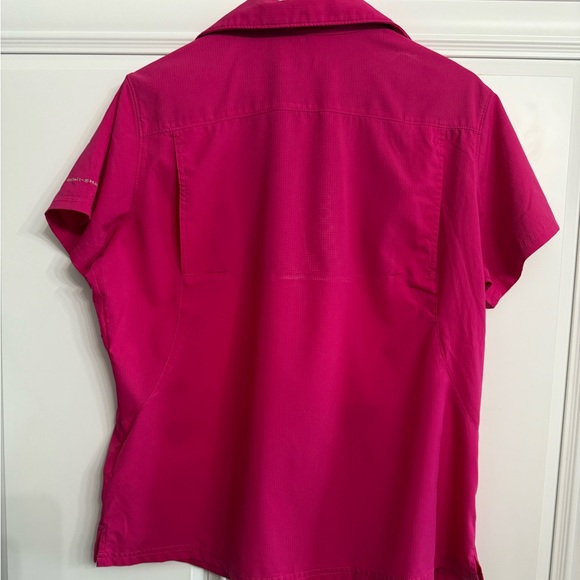 Columbia Large Fuchsia Omni-Shade Sun Protection Short Sleeve Button Down Shirt - Picture 9 of 14